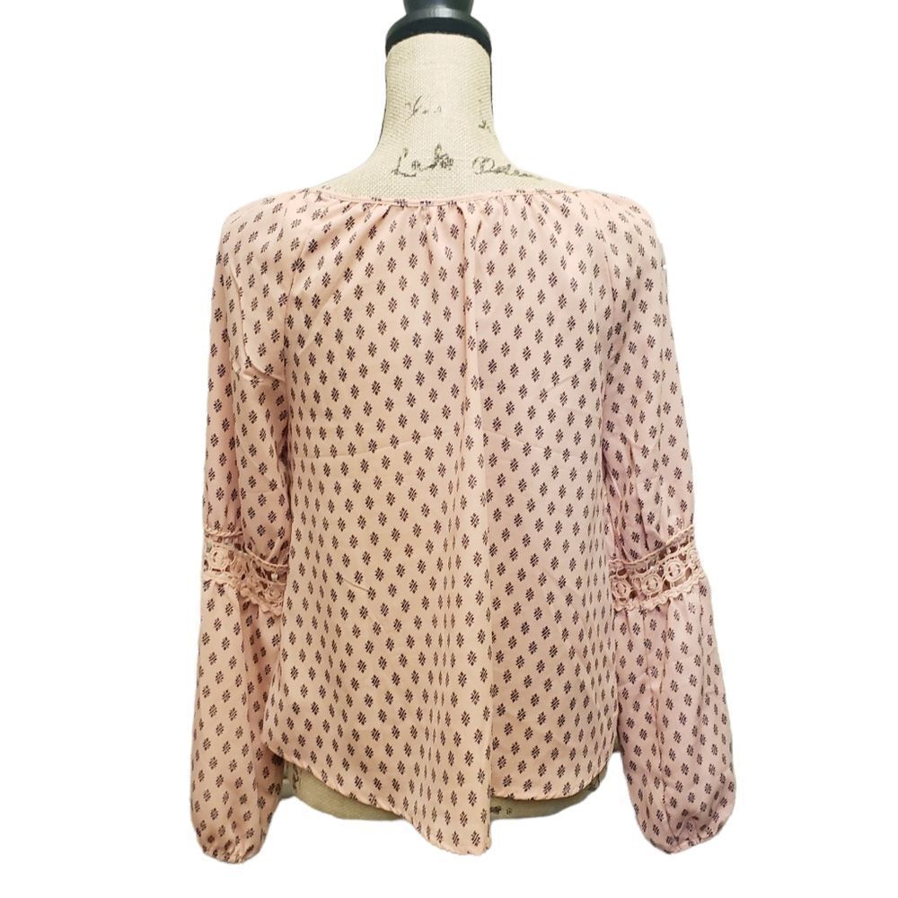 Peasant Blouse, Peach Print, Size S, Active USA, Bow Tie Detail - Picture 4 of 11